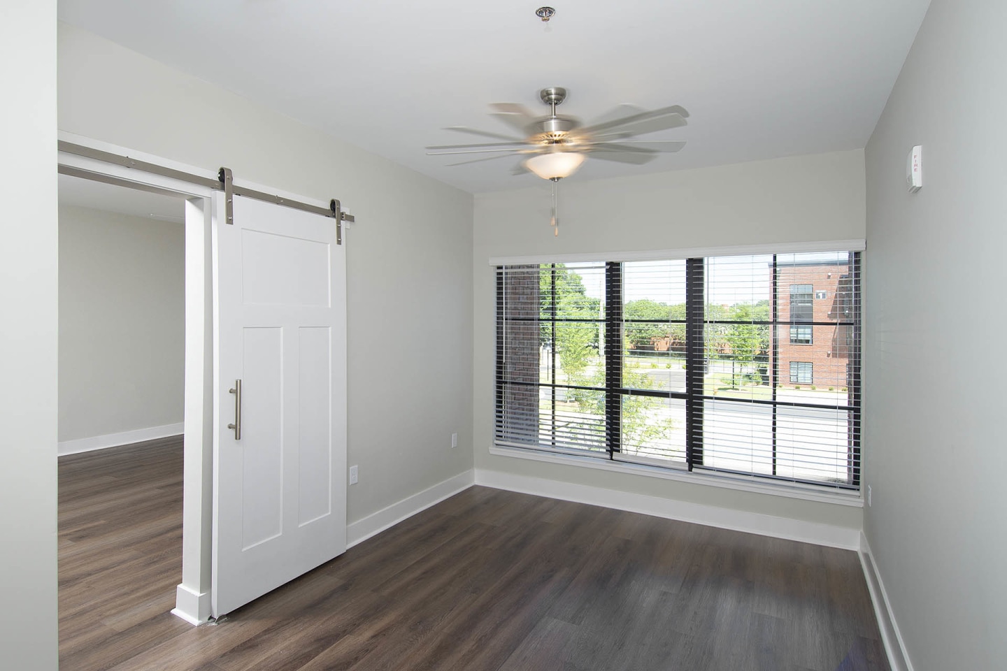 Second Avenue Apartments Image 6