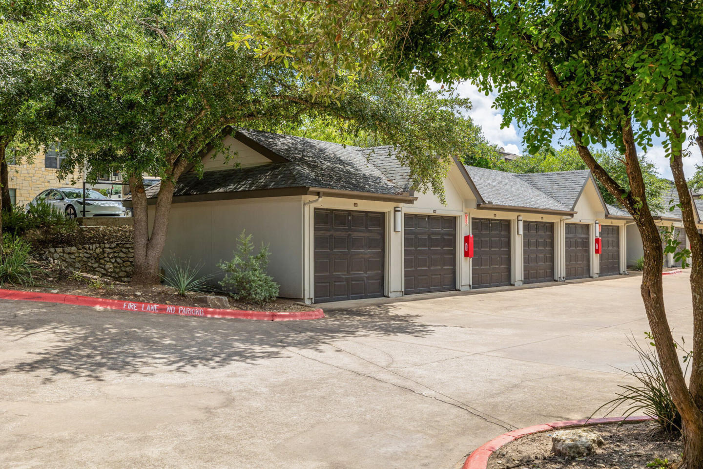 Lantana Hills Image 20