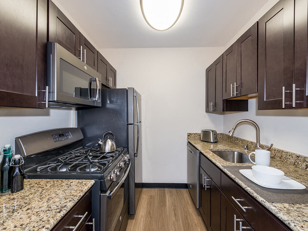 The 925 Apartments Image 1