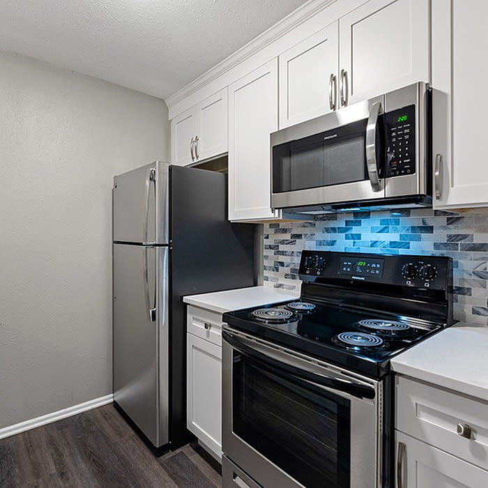 Parkwood Apartment Homes Image 1