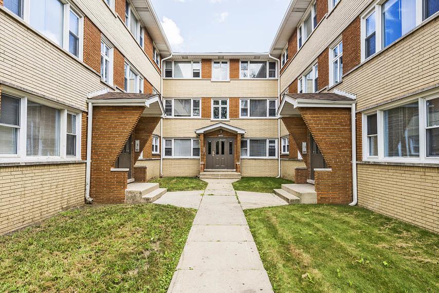 14021 S Tracy Ave Image 1