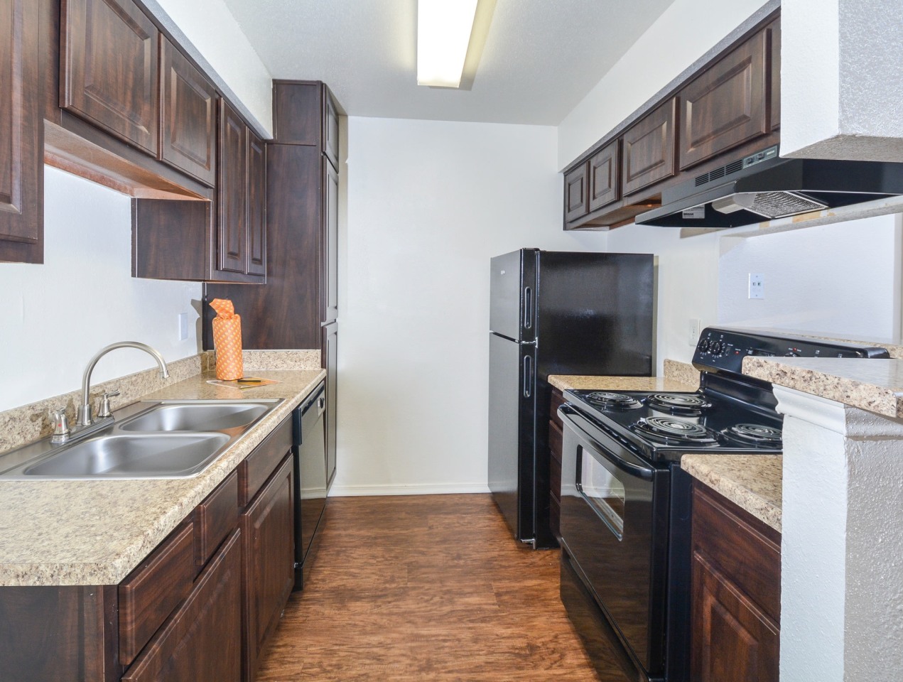 Centennial Place Apartments Image 6