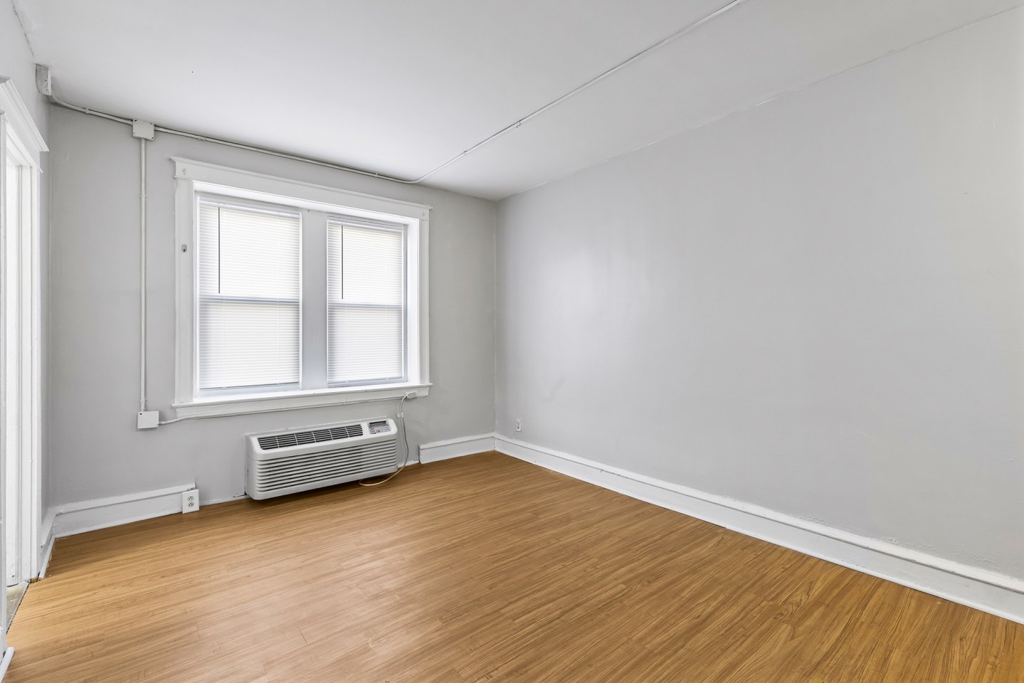 Eli Court Image 3