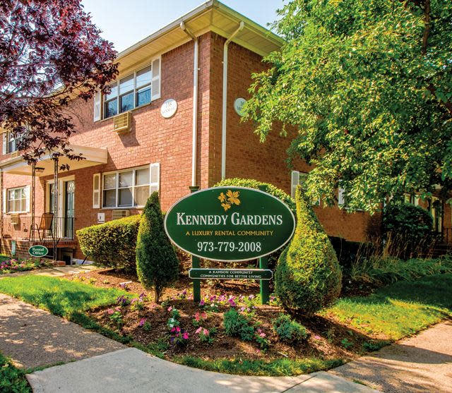 Kennedy Gardens Apartments Image 2
