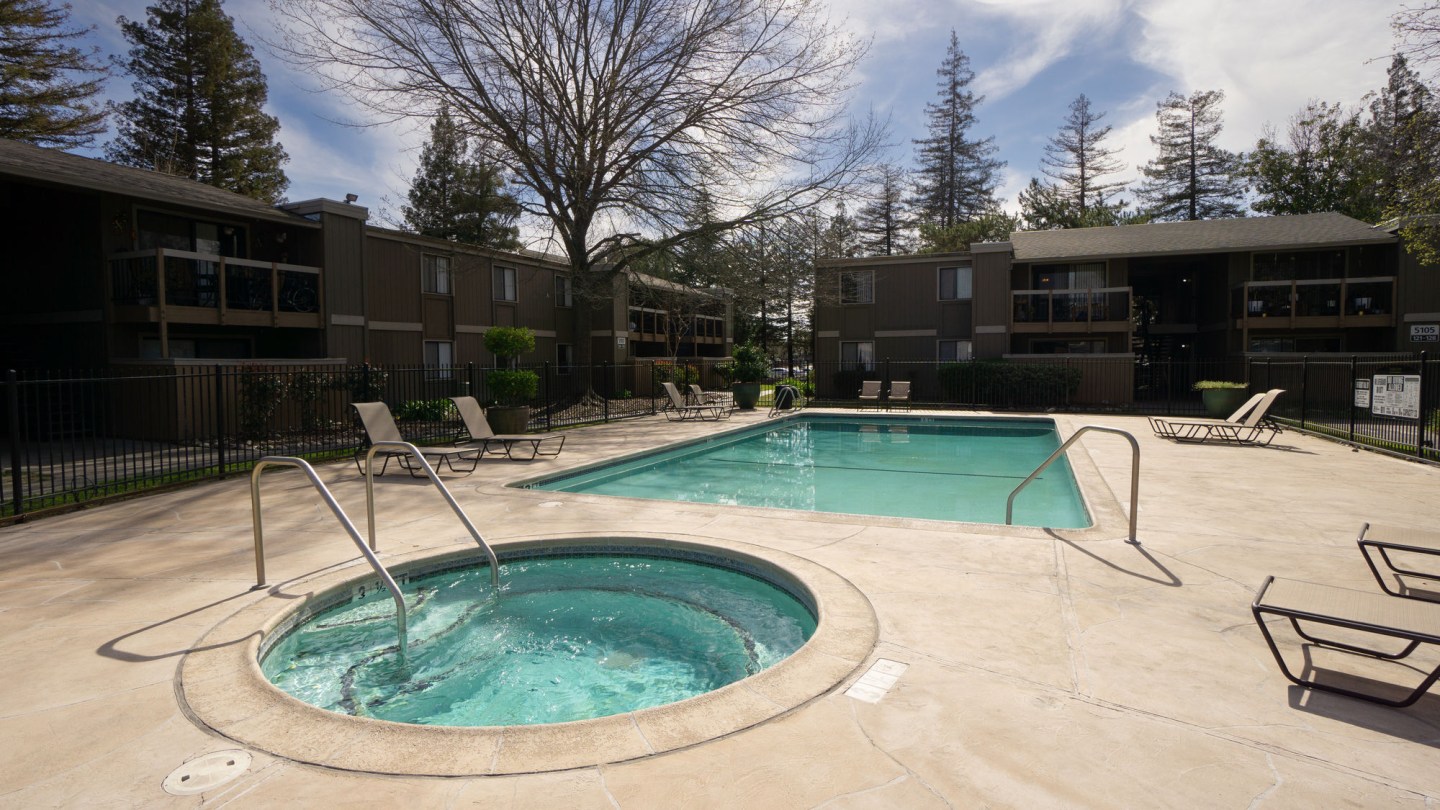 Fountain Grove Image 17