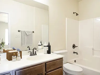 302 W San Antonio Image 7