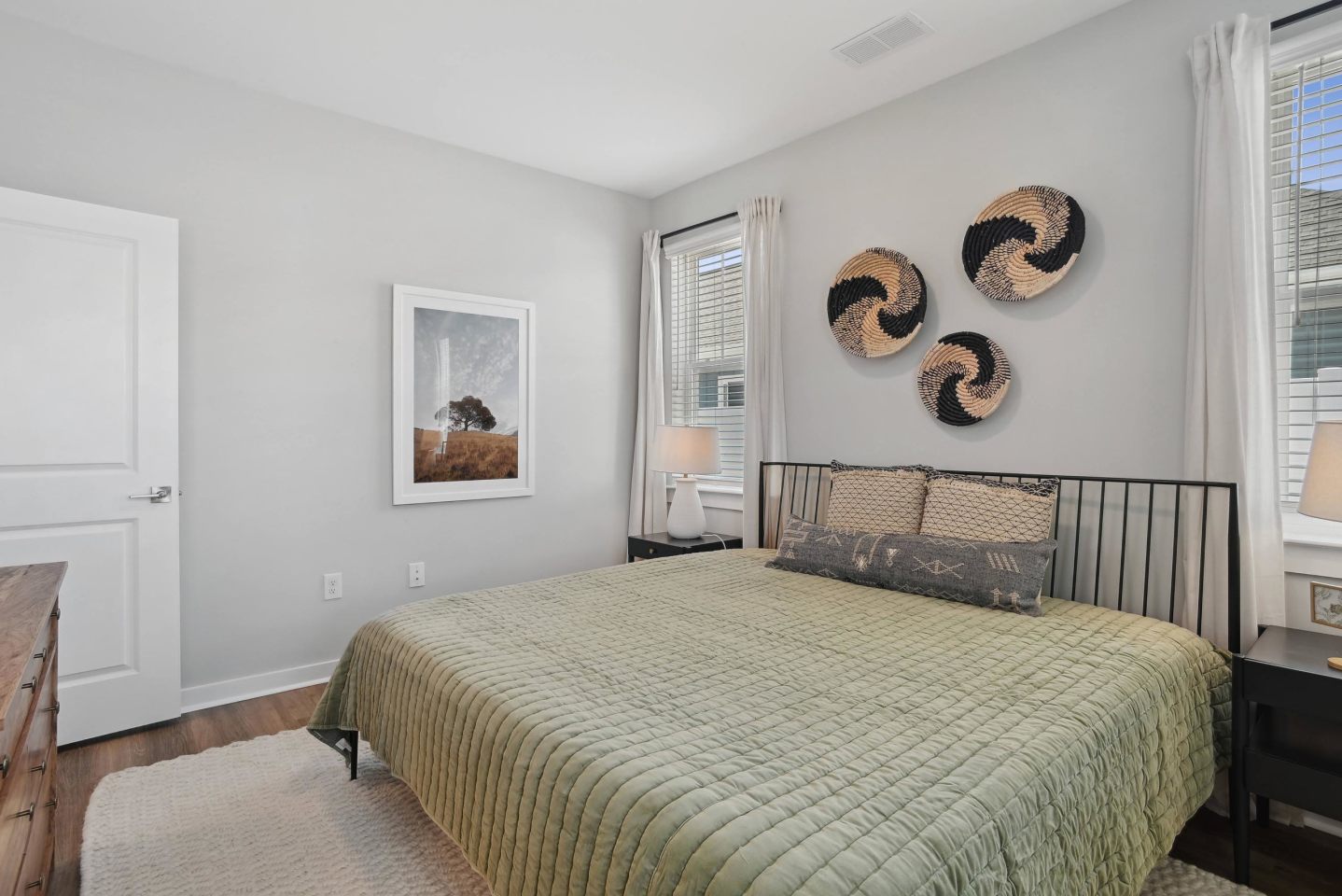 Zora University Townhomes Image 27