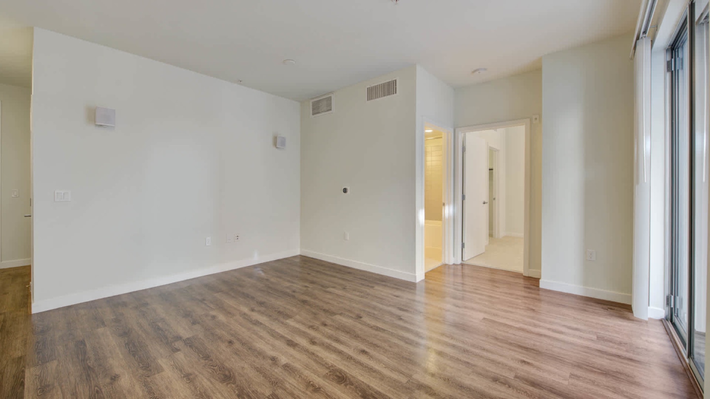 Radius Koreatown Image 14