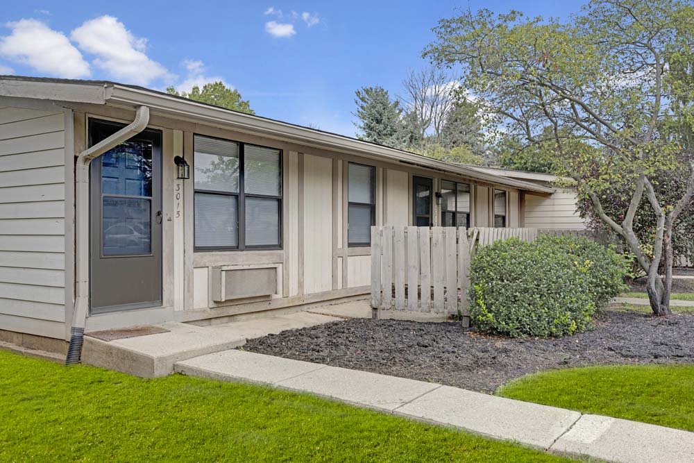 Stonehenge Apartments Image 16
