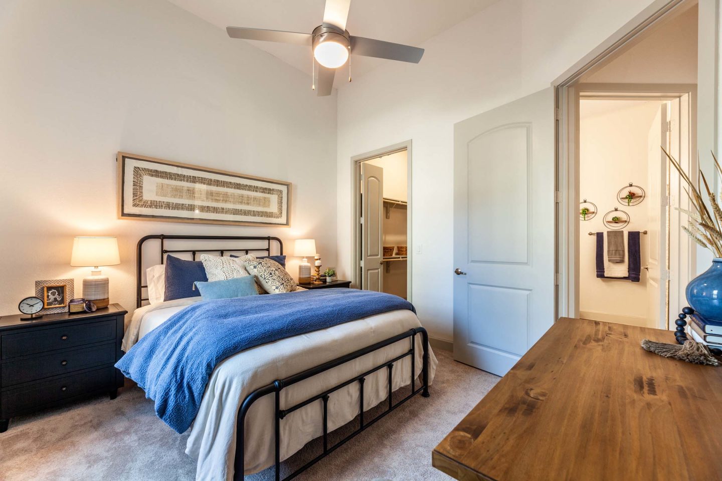 Luxia Craig Ranch Image 15