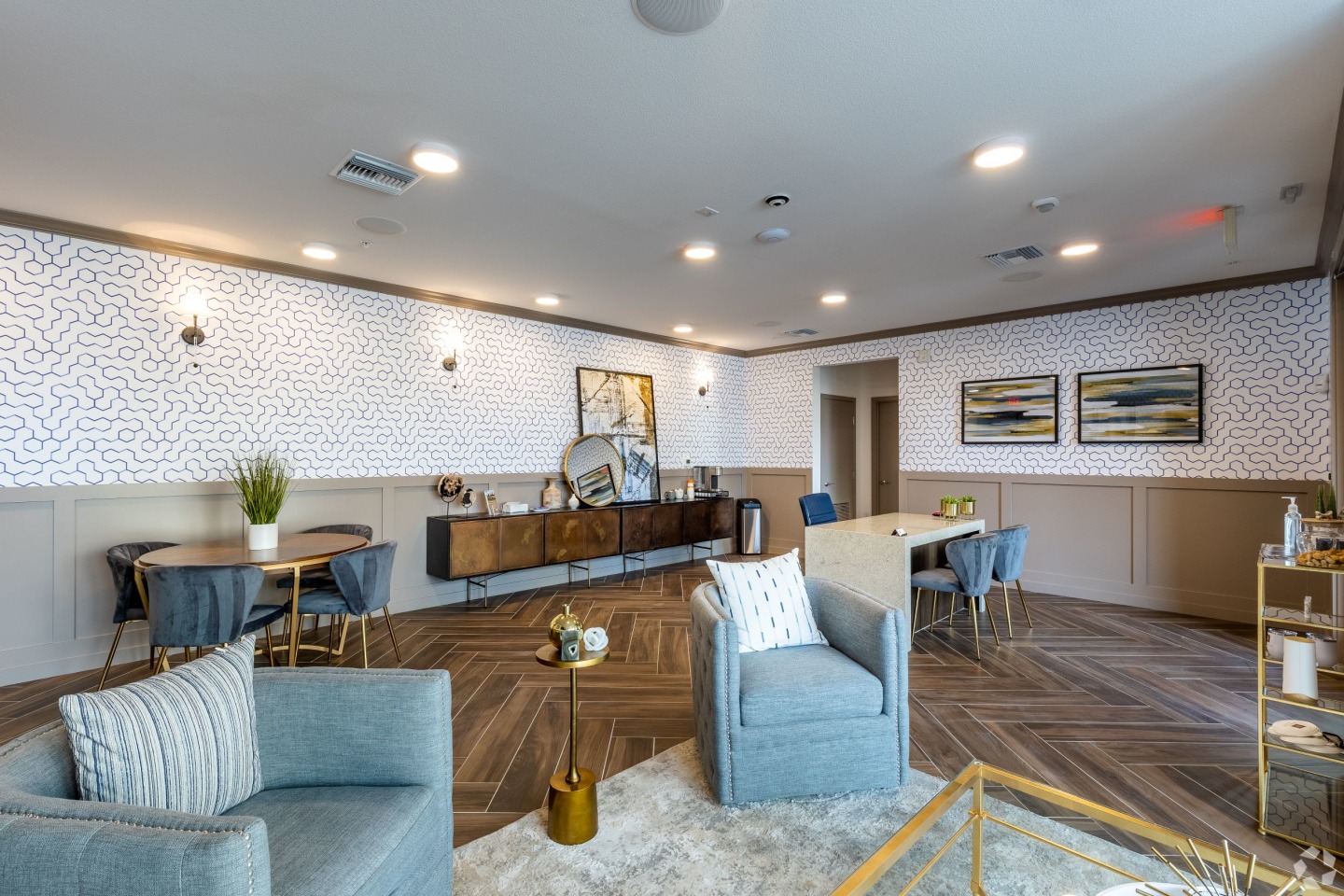 Brownstone Apartments Image 3
