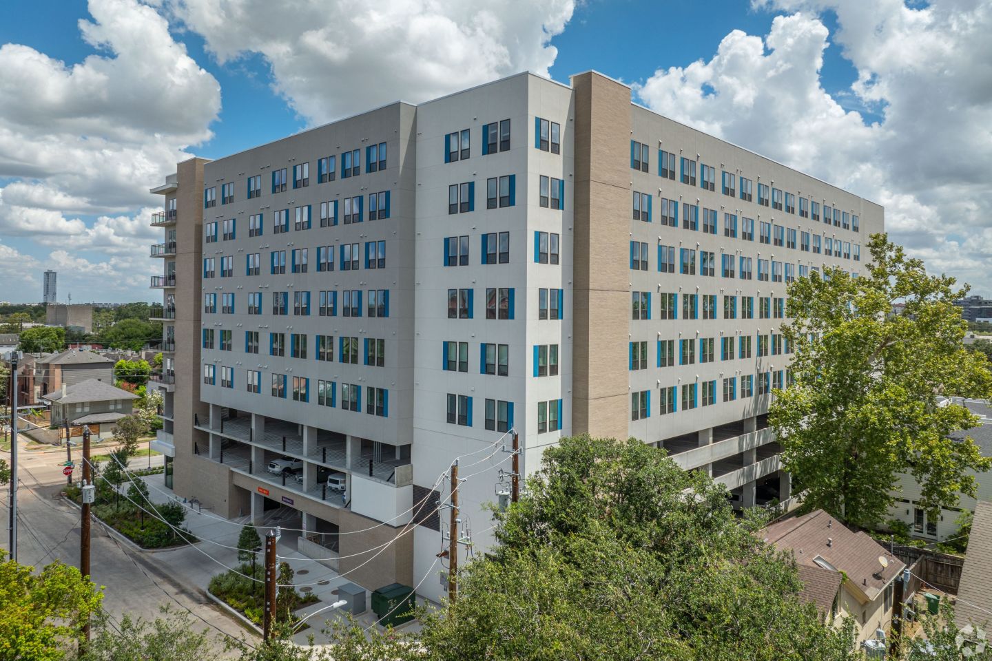 UNITi Montrose Image 1