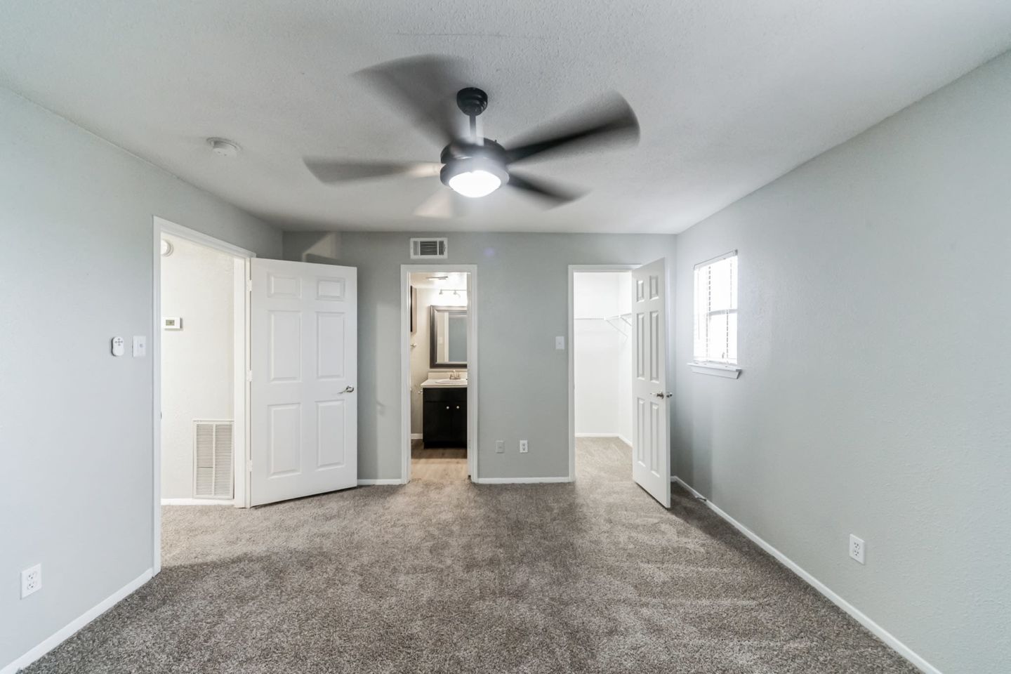 Park at Cedar Lawn Apartments Image 19