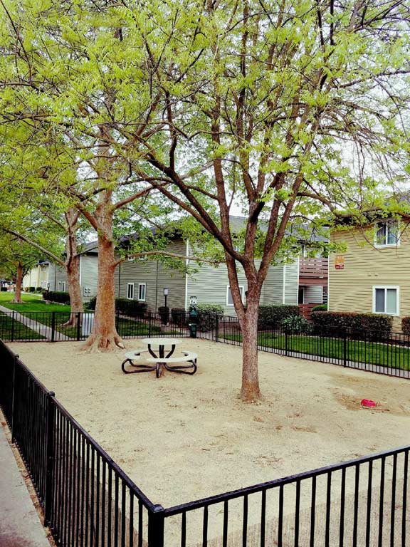 The Palms Apartment Homes Image 3