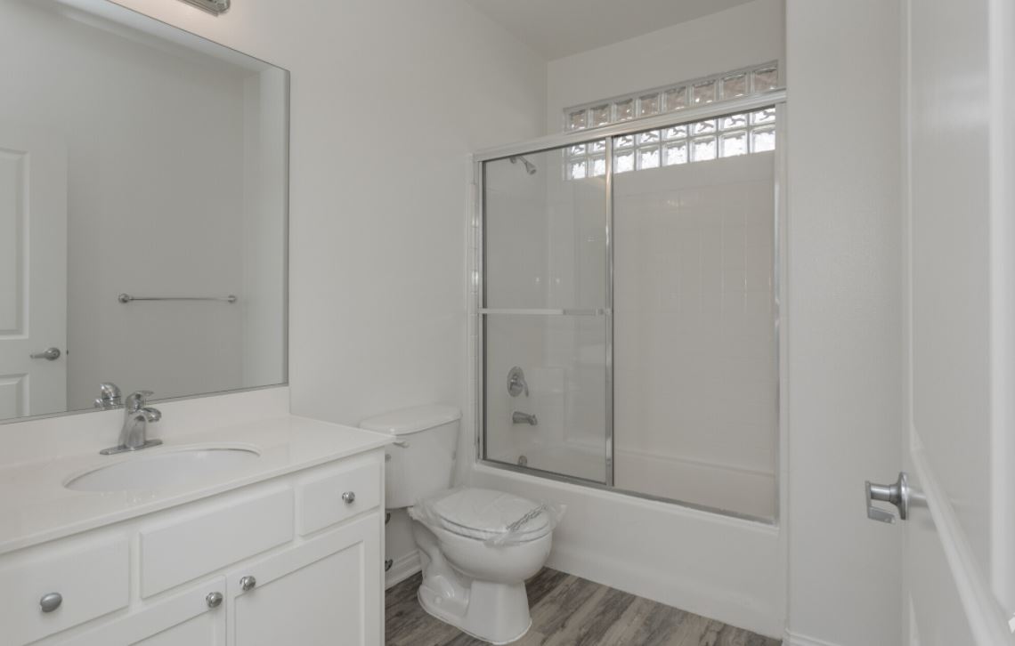 7393 West Manchester Avenue Image 8