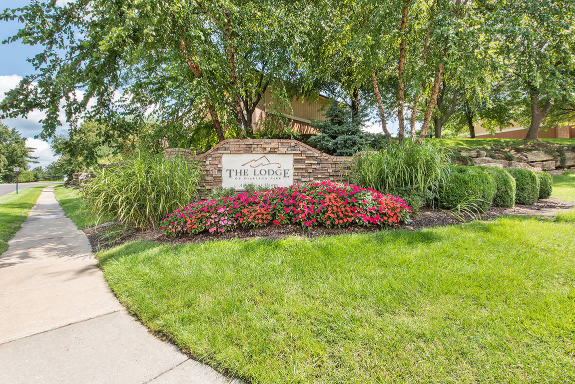 The Lodge of Overland Park Image 12