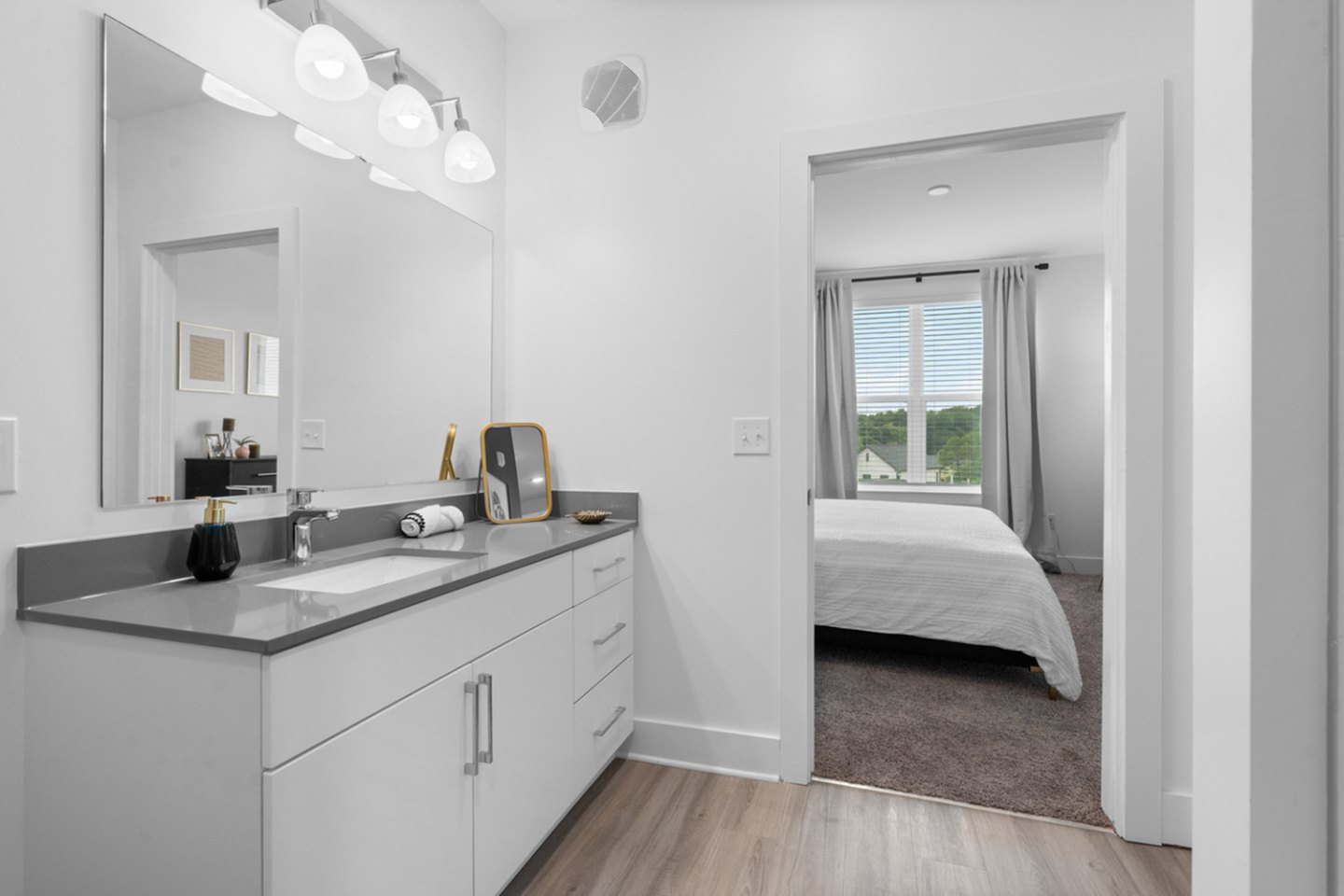 Maverick Flats Image 31