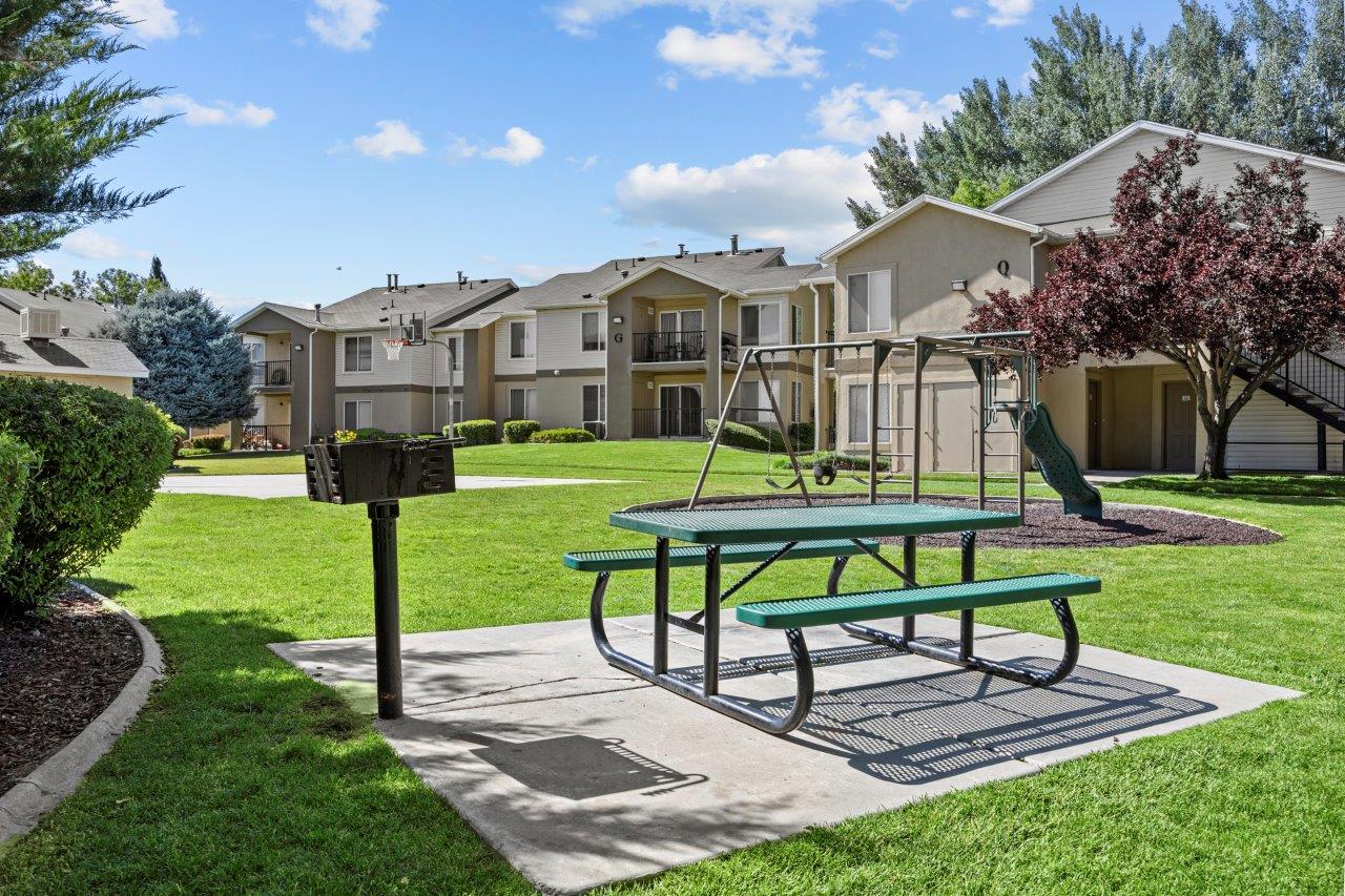 Heritage at Draper Image 9
