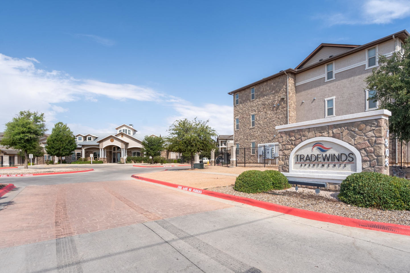 Tradewinds Apartments Image 20