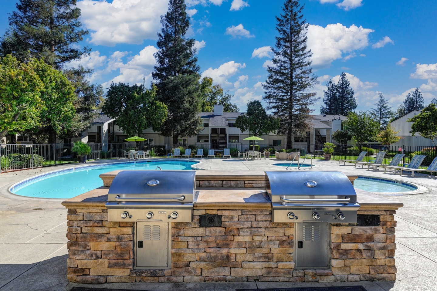 Monte Bello Apartments Image 19