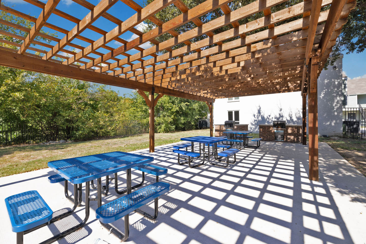 Azul Apartment Homes Image 4