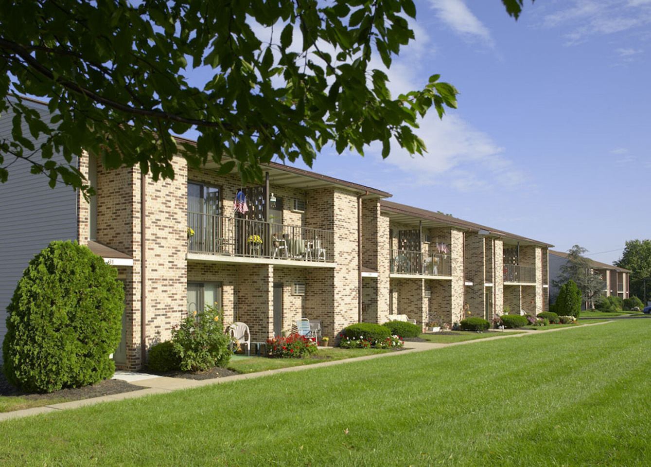 Hillside Apartments Image 13