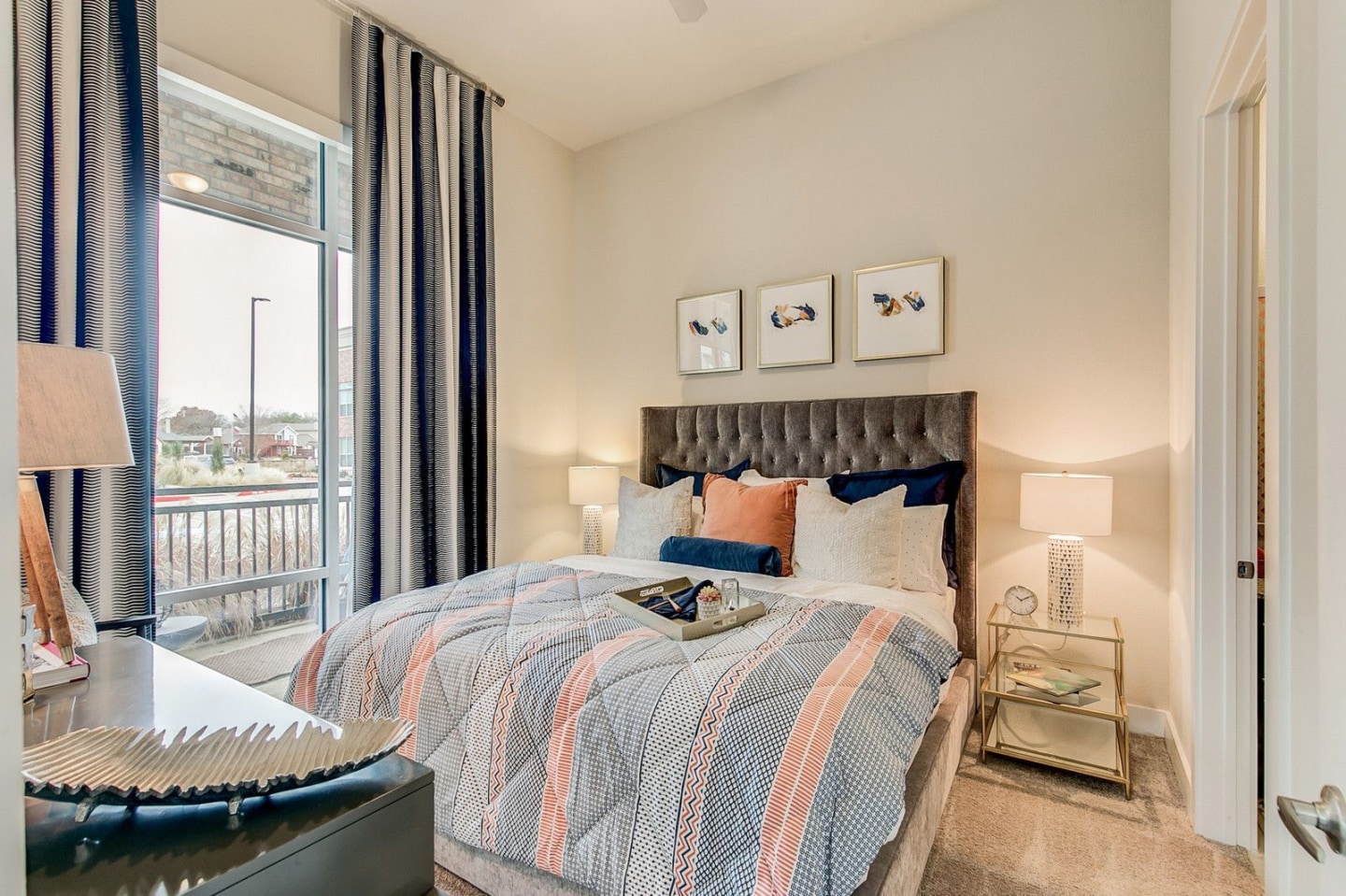 Eastbank River Walk Townhomes & Apartments Image 3