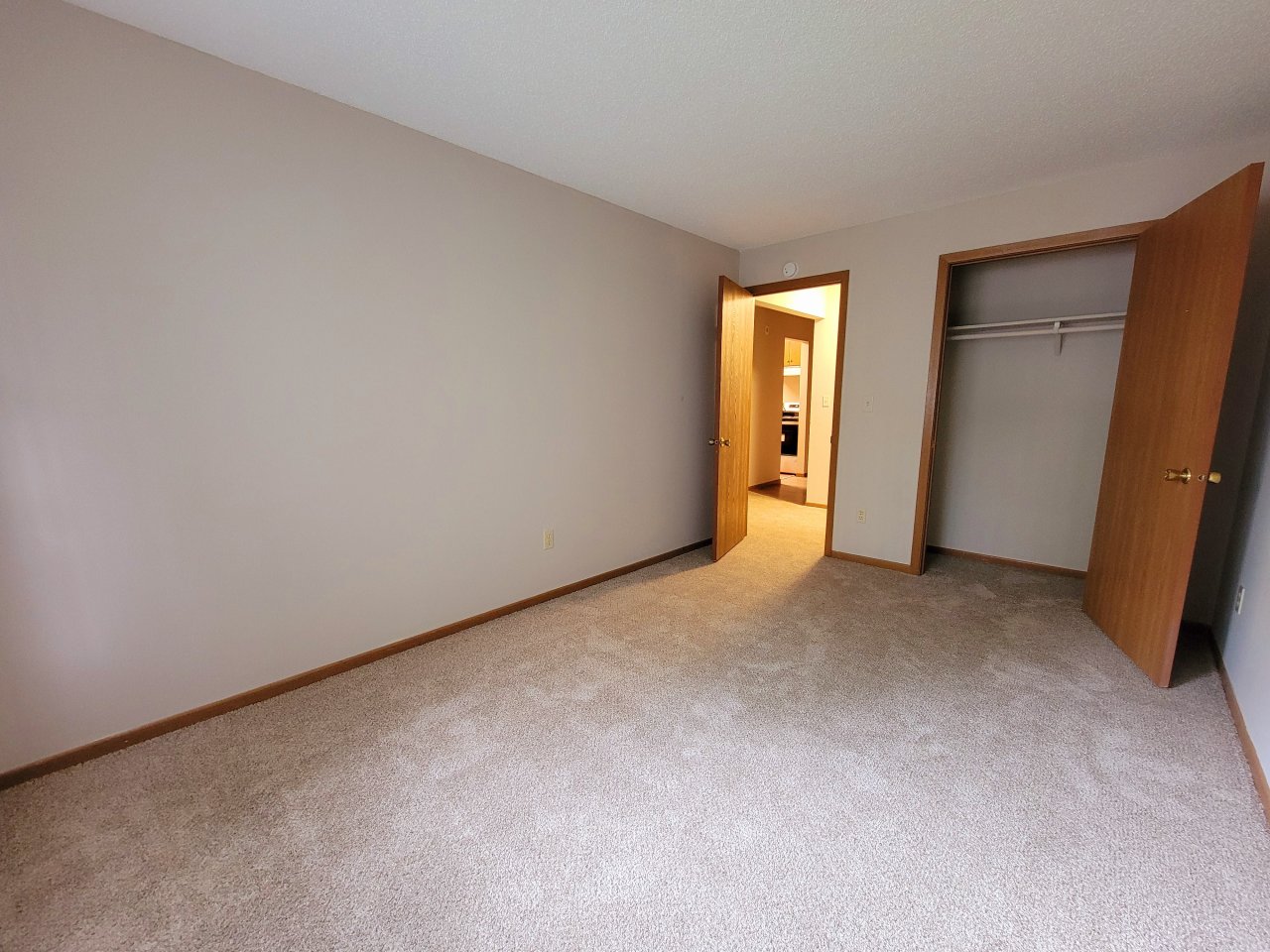 Silver Pines Image 10