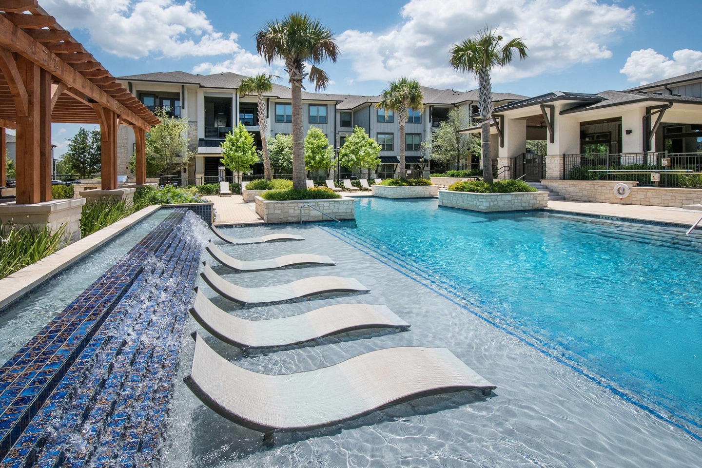 Los Robles Apartments Image 7