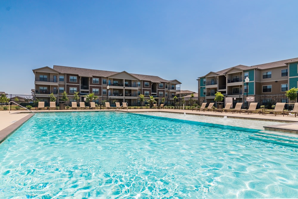 Crenshaw Grand Apartments Image 16
