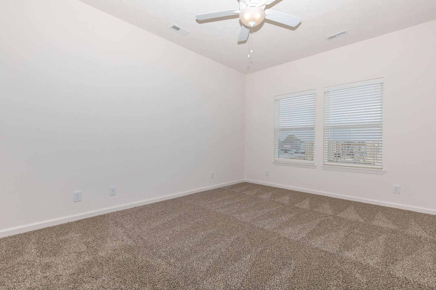 Avalon Bluffs Image 97