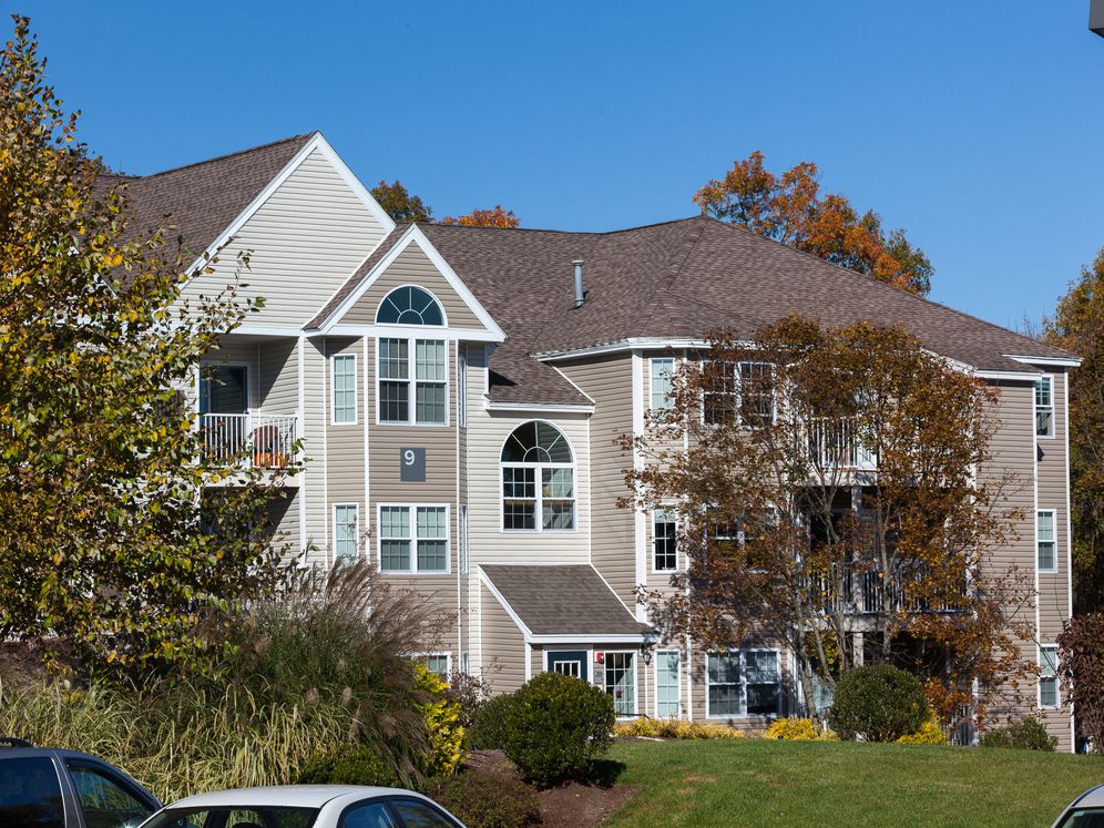Avalon Burlington Image 1