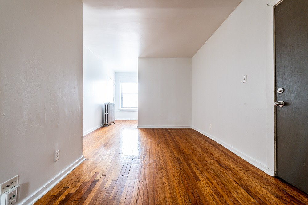 2900 E 91st Street Apartments Image 6