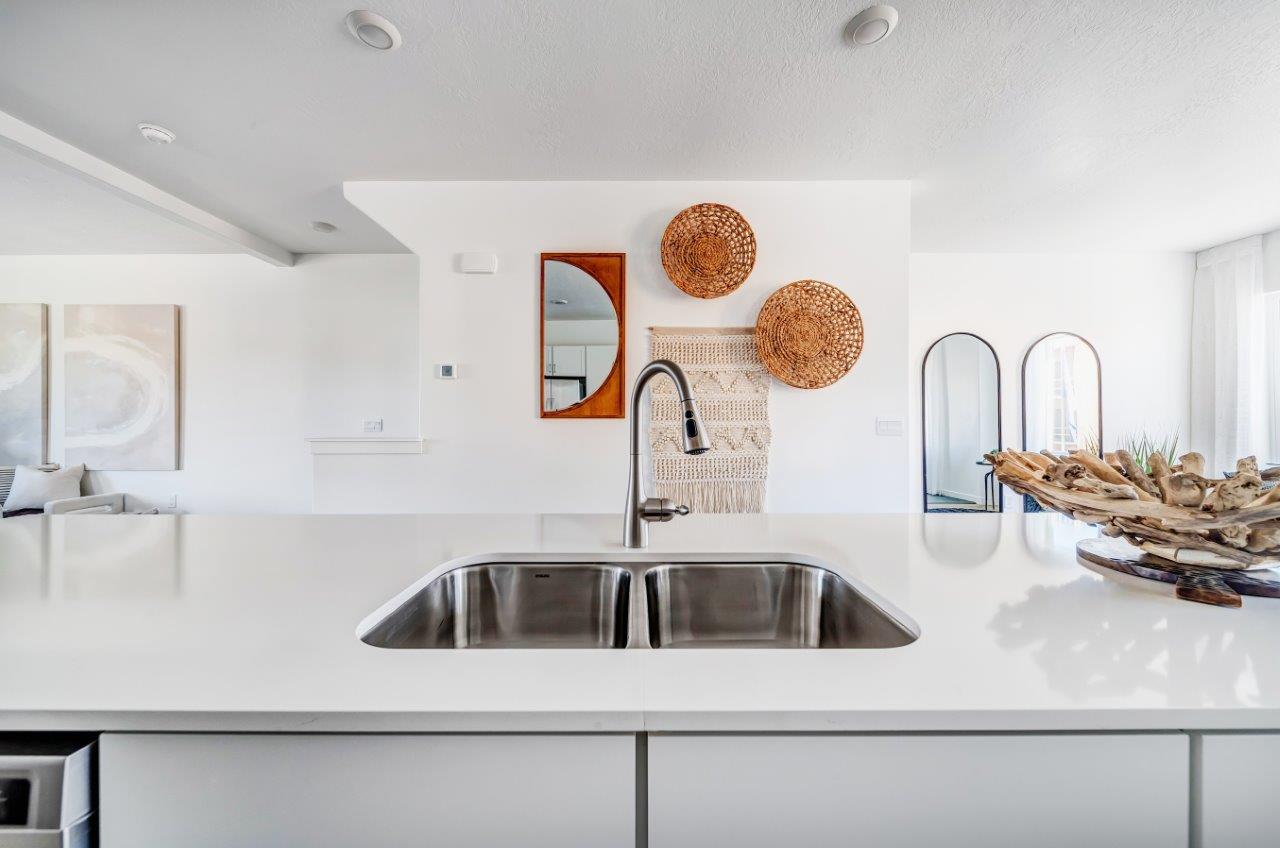 BLVD 120 Townhomes Image 6