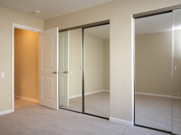 Shadowbrook Apartments Image 11