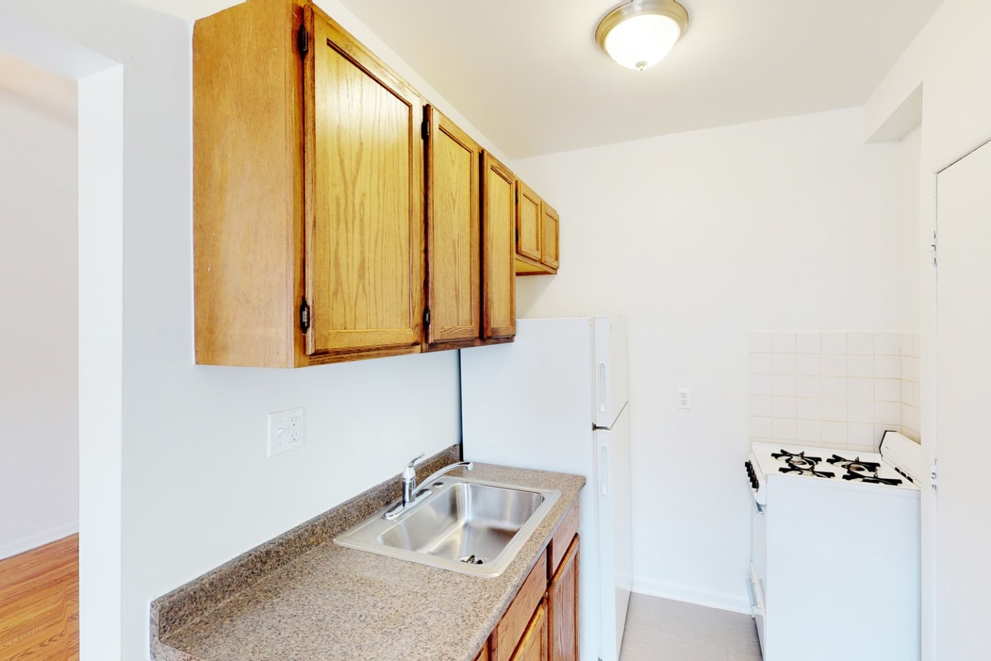 4721 S. Ellis Avenue Image 8