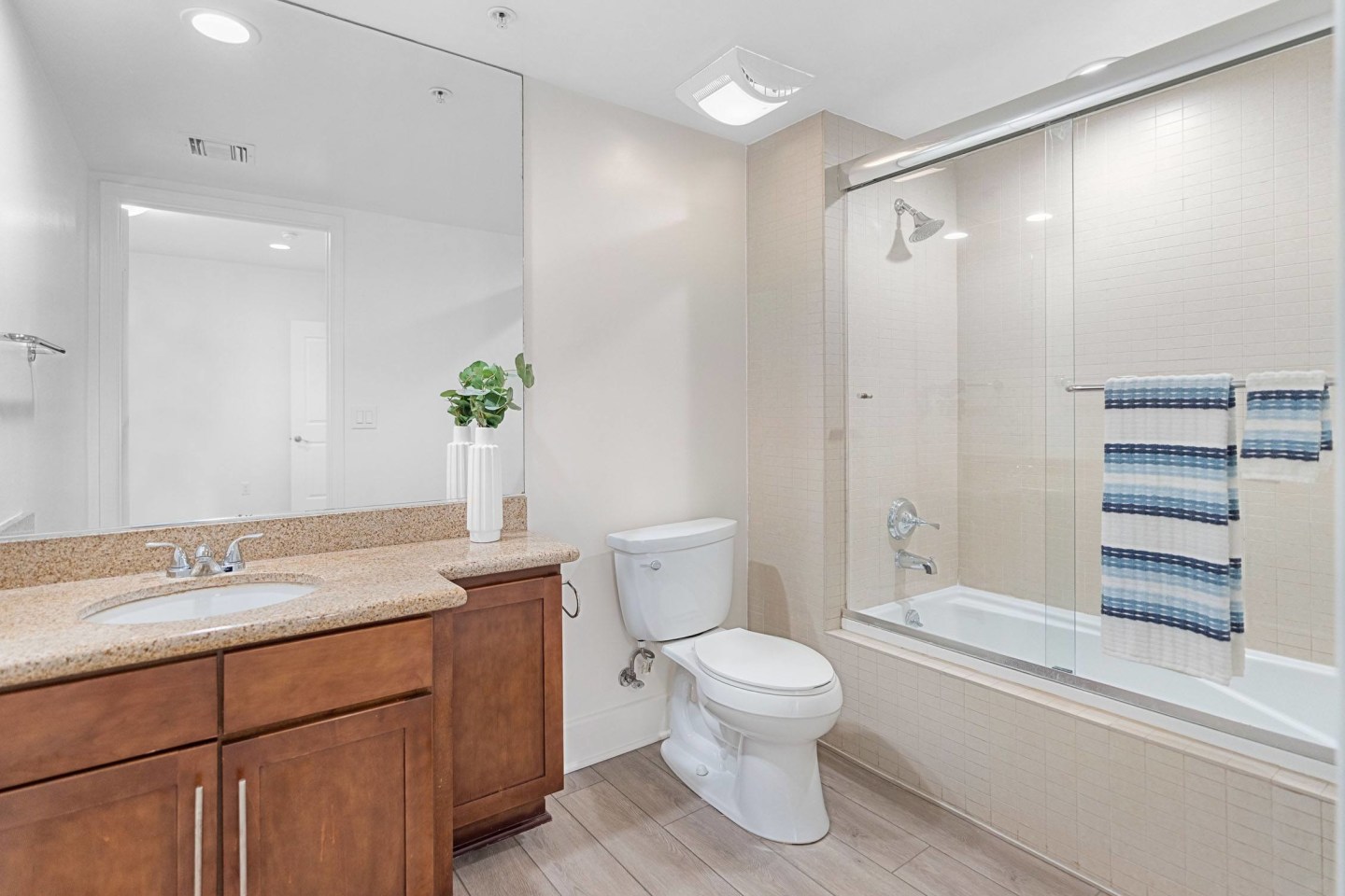 The Social Apartments Image 9