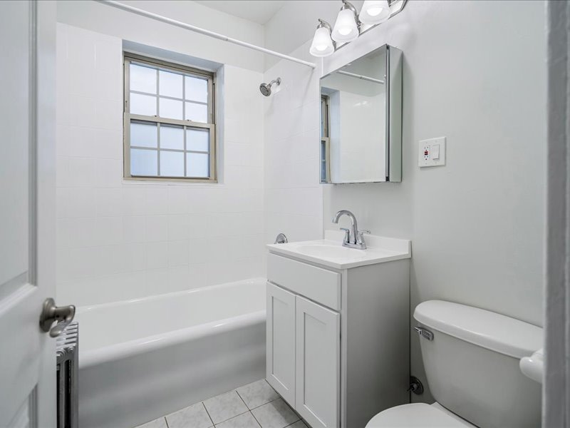 11 Park Place Apartments Image 23
