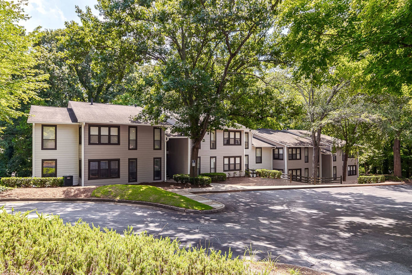 Rosemont at East Cobb Apartments Image 36