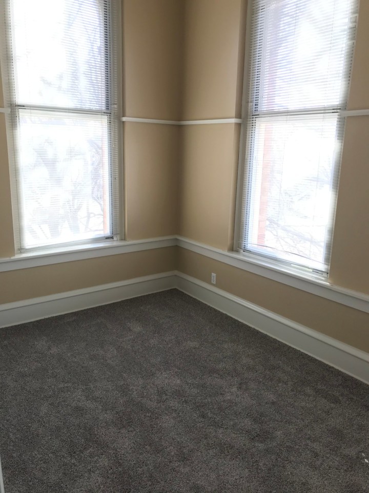 Saunders School Apartments Image 36