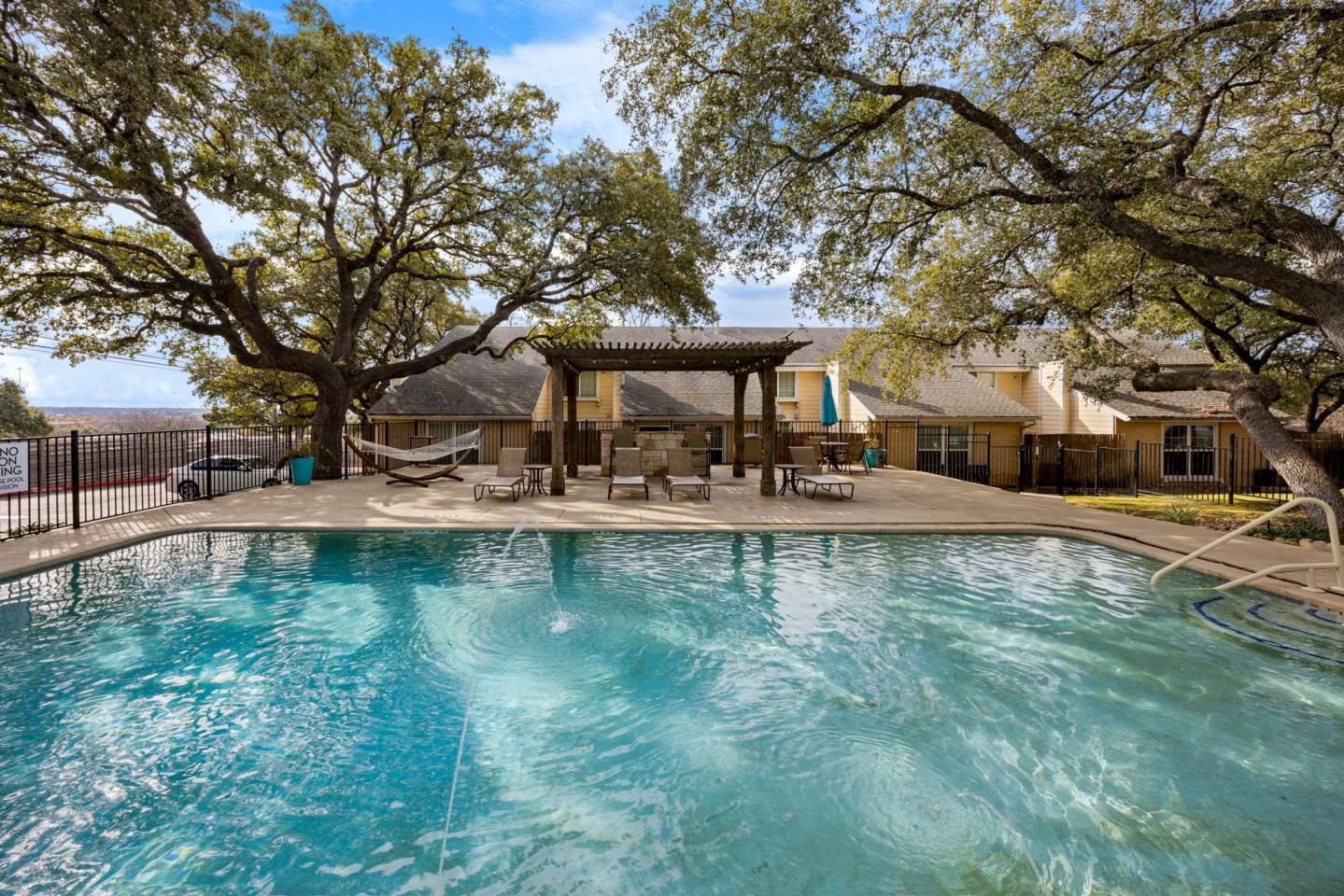 Arbors at Tallwood Image 1