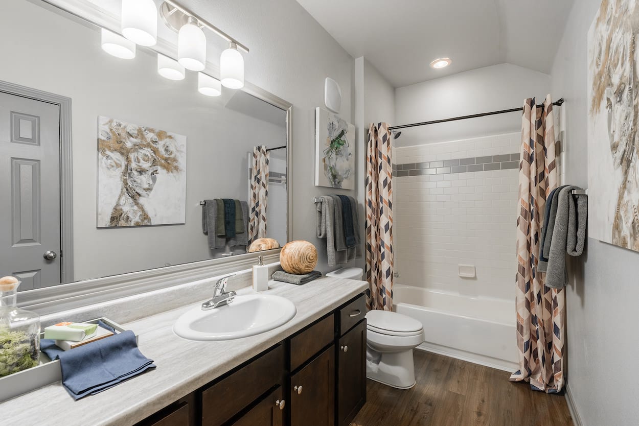 Cortland Sugar Land Image 10