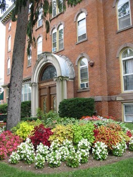 Skidmore Apartments Image 6