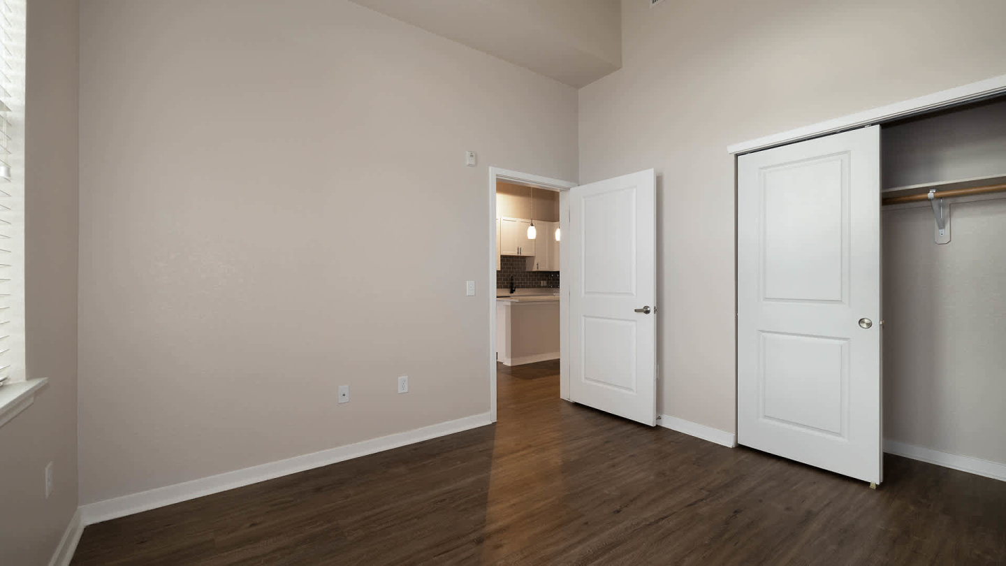 Arbour Square Apartment Image 53