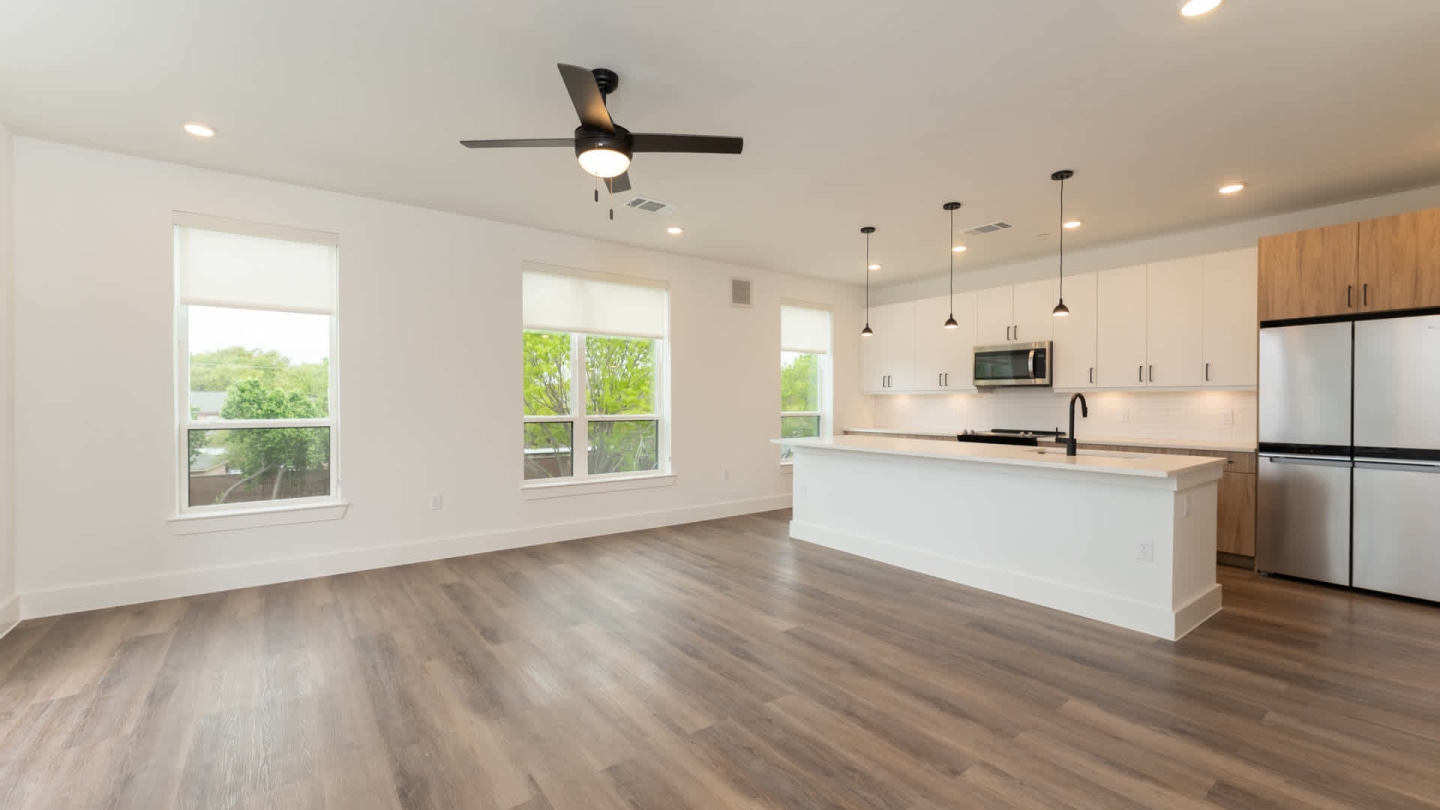 Lyle Apartments Image 35