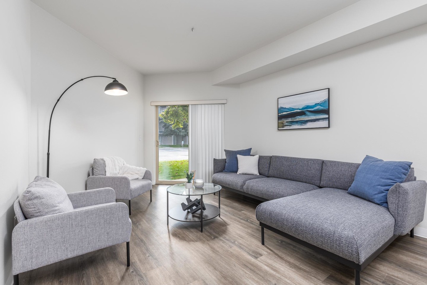 Shoreline Village Apartment Homes Image 23