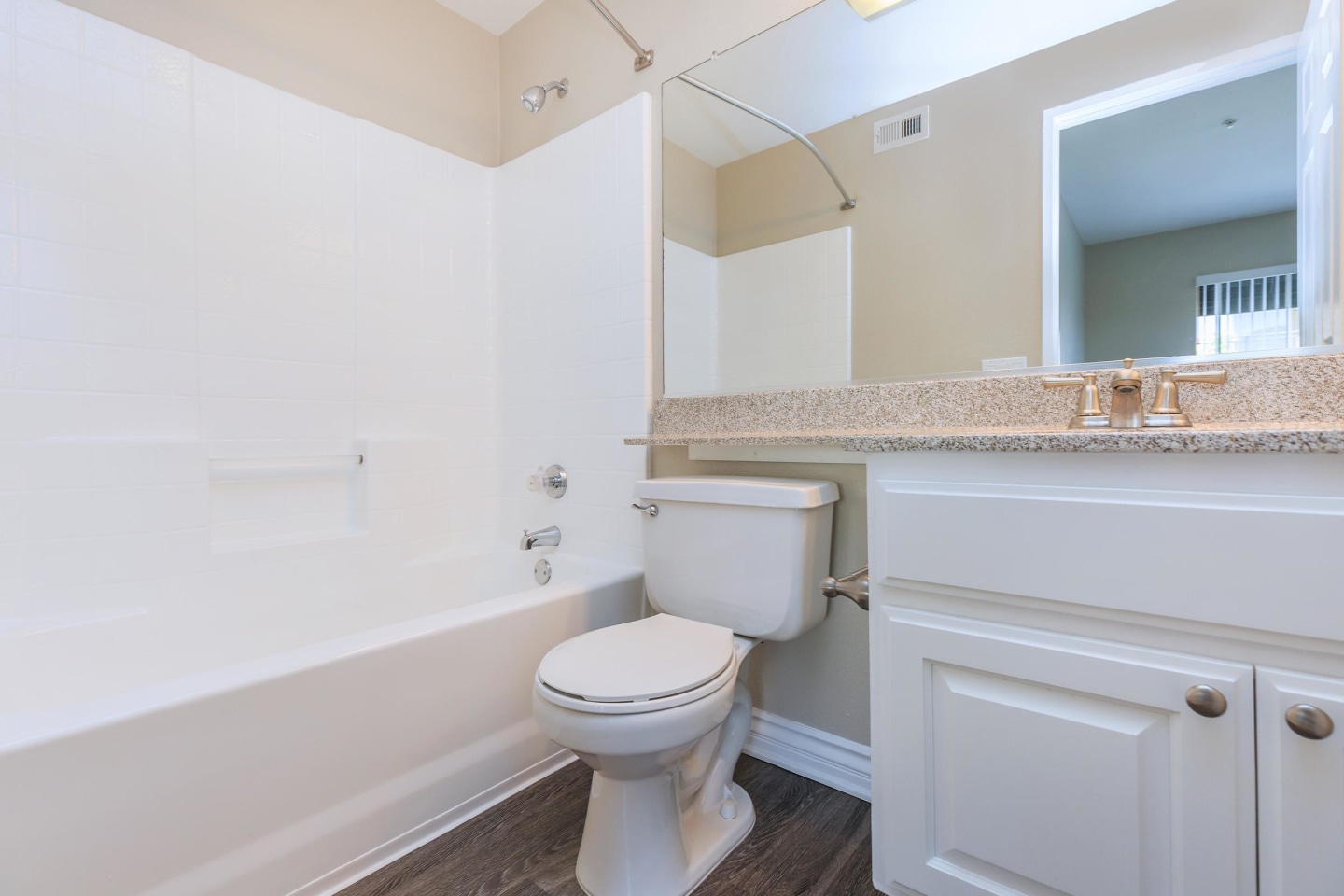 Villas Antonio Apartment Homes Image 38