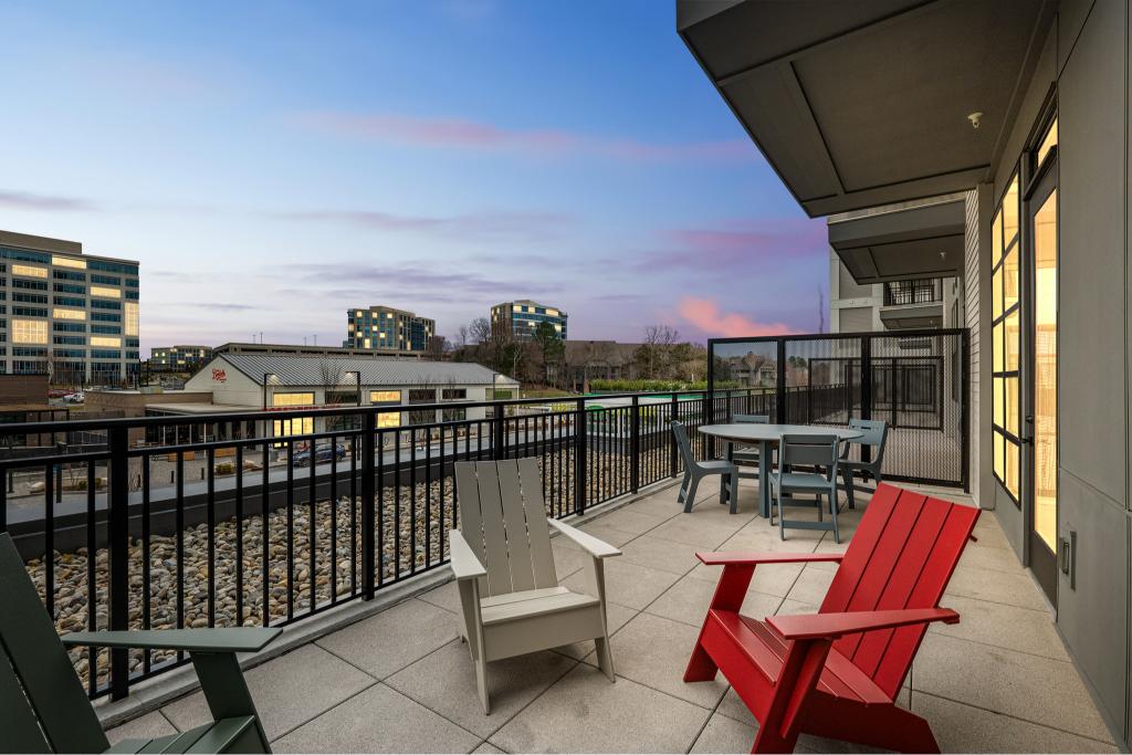 Oro Ballantyne Image 11