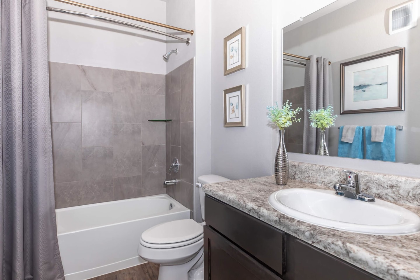 Vantage at Fair Oaks Image 12