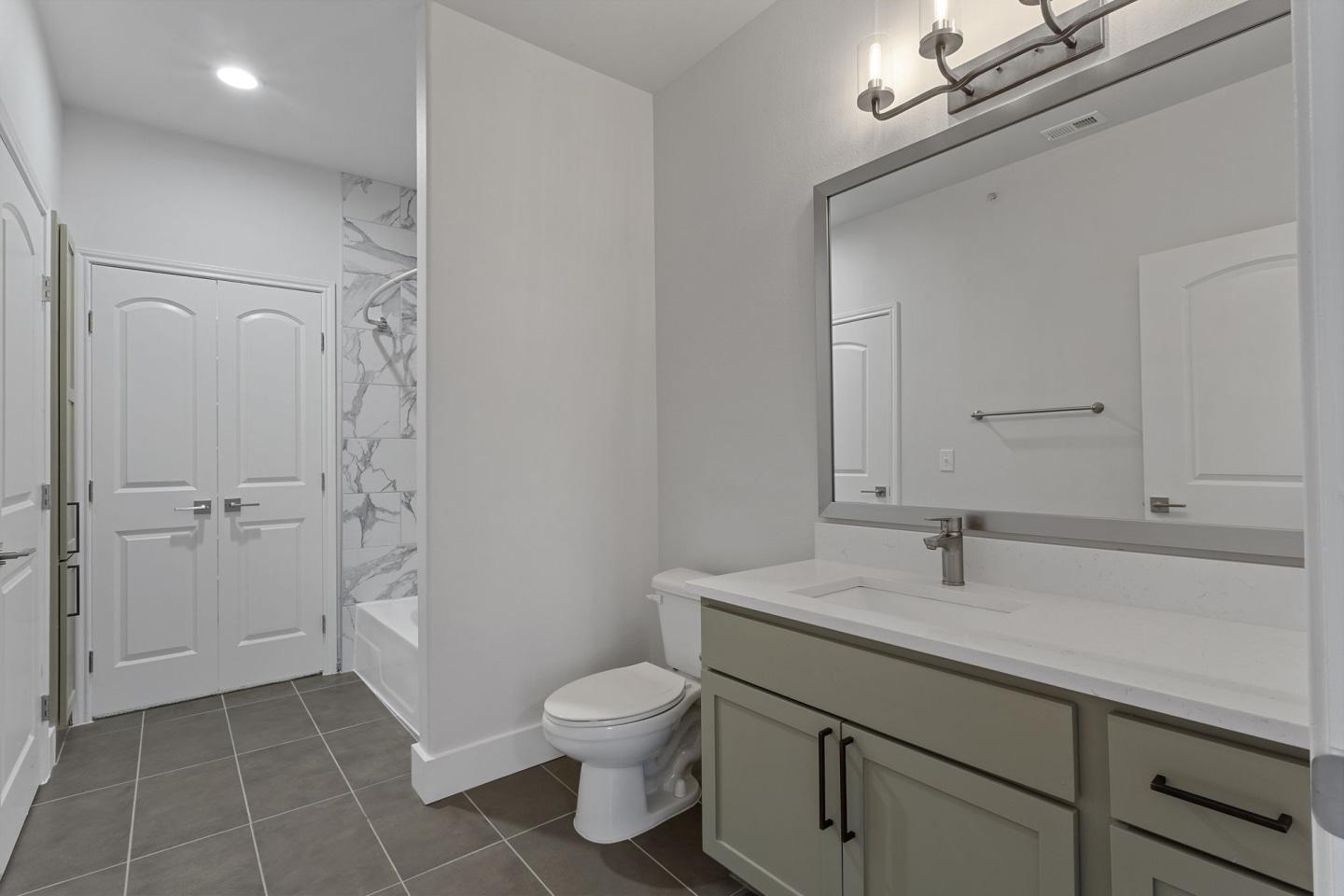 Trinity Bluff & District Urban Apartments Image 16